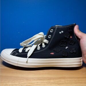 Converse Chuck Taylor All Star Floral 3D Flower Canvas Sneakers Women’s 10.5
